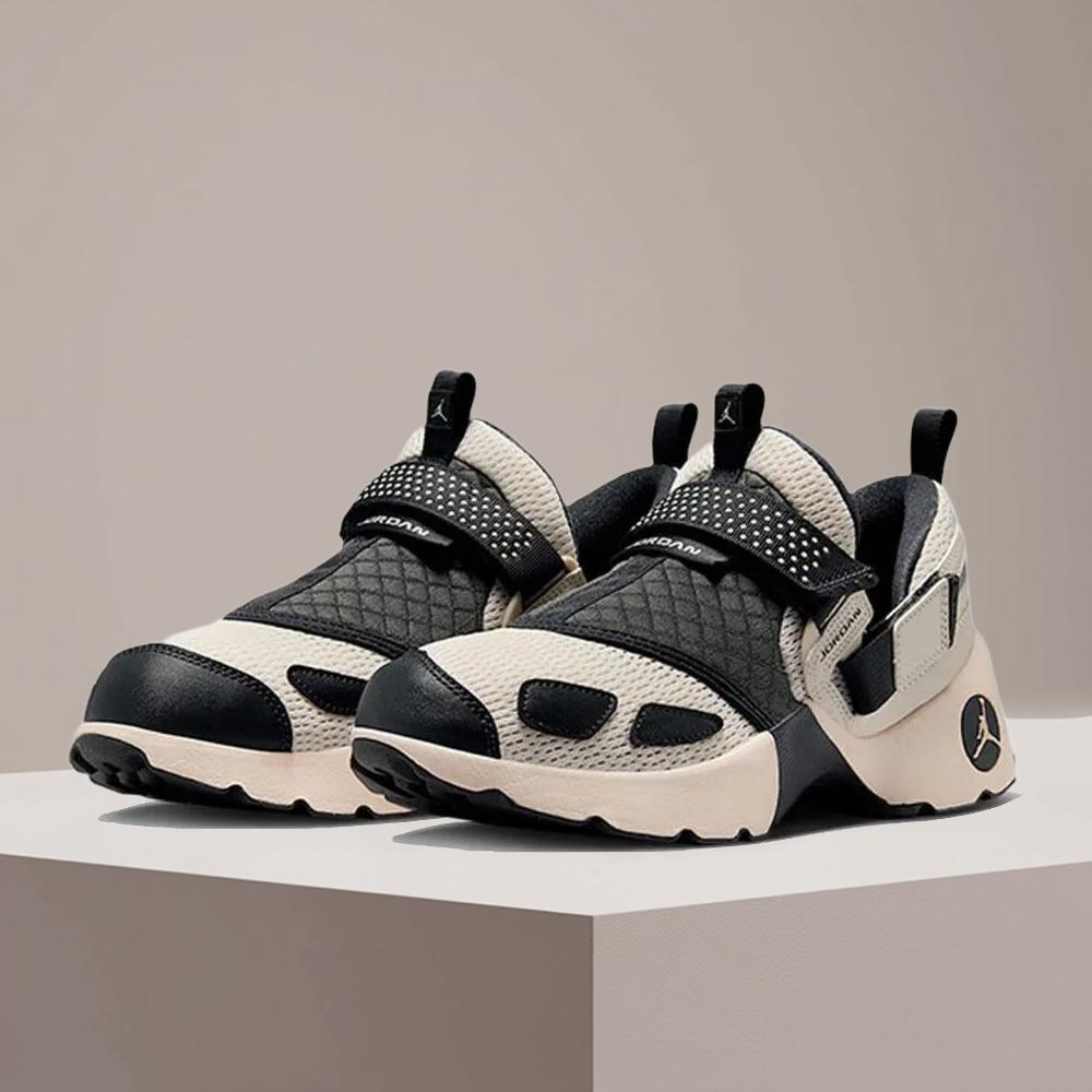 Women Shoes Nike - Nike TRUNNER LX: scarpe da corsa