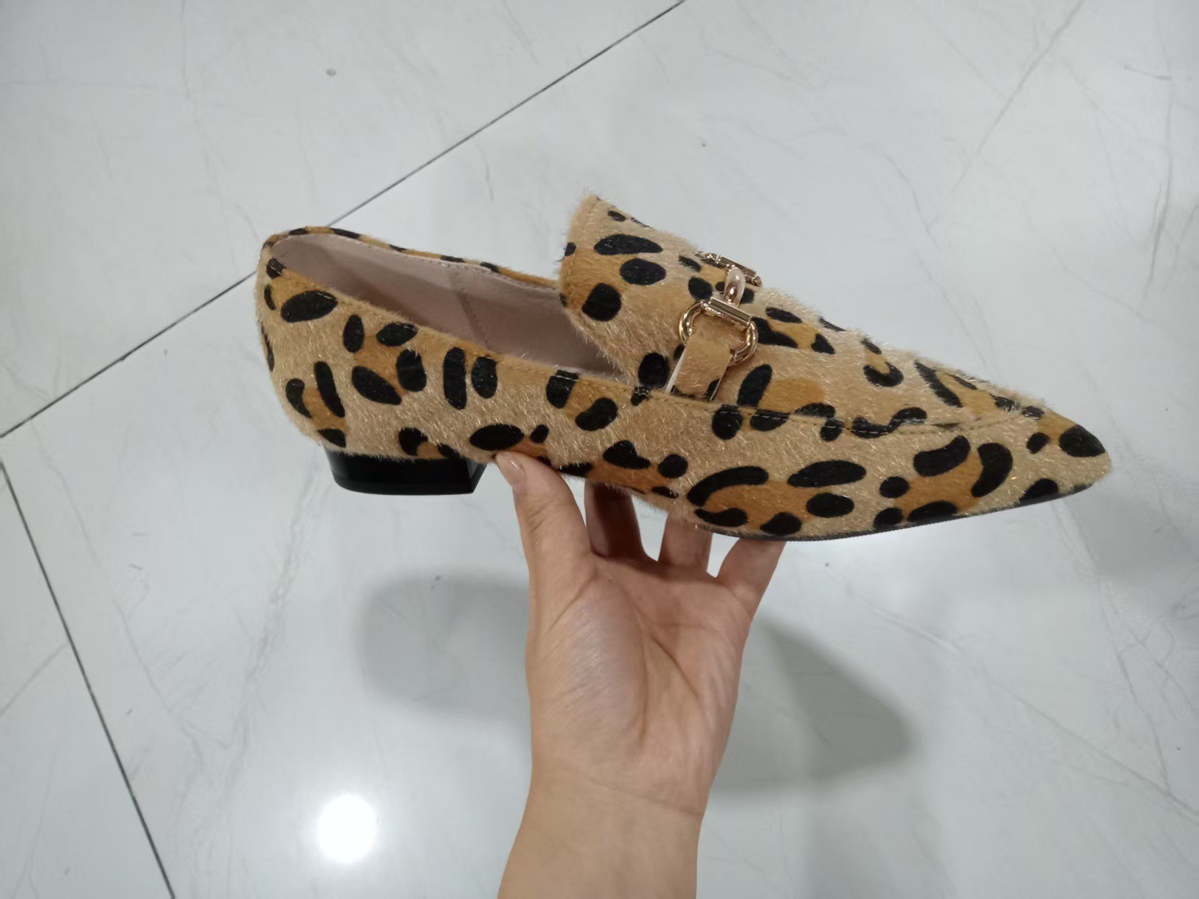 Scarpe da Donna con Stampa Leo - Square Toe Mule recensione e prezzo