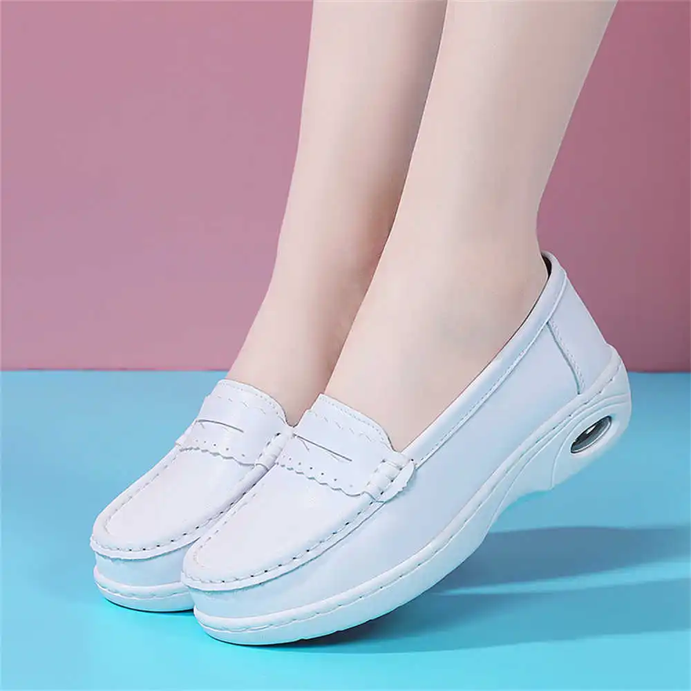 Scarpe con tacco grosso con su - Women Shoes Types recensione e prezzo